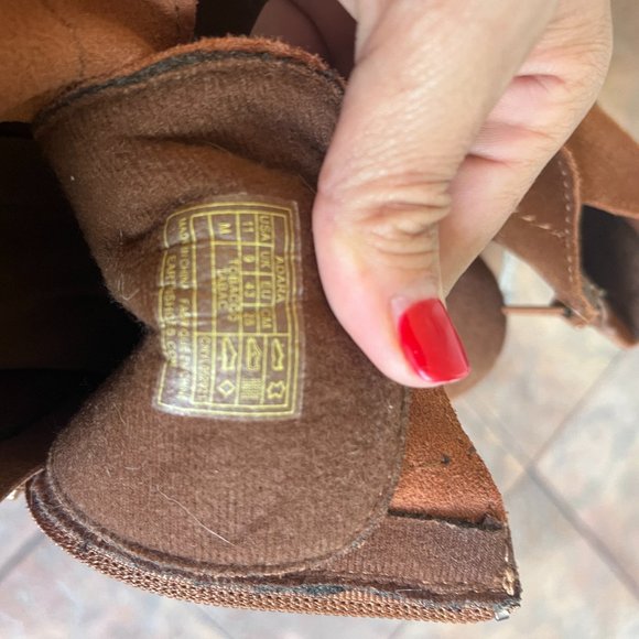 ORIGINS reddish tan color bootie with zipper inside size 11 - Picture 2 of 5